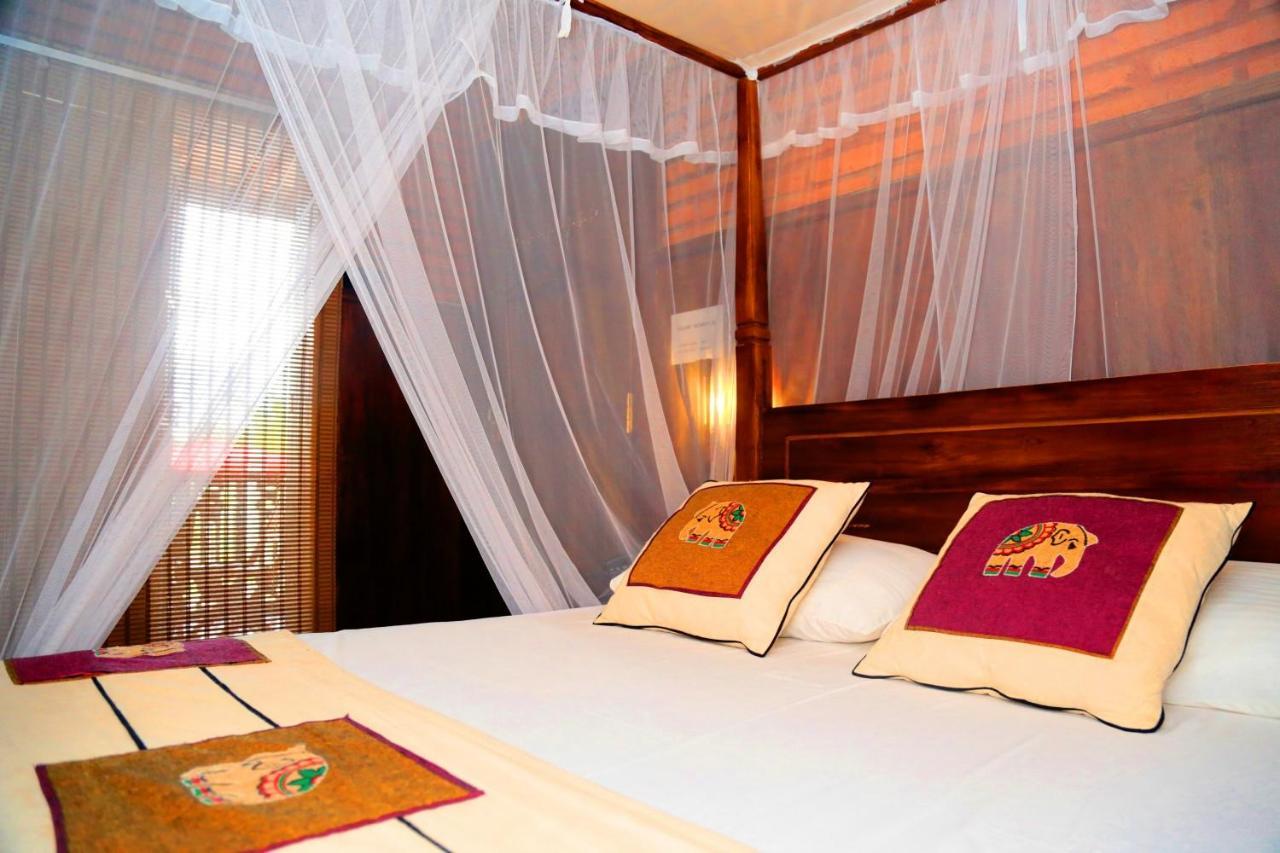 D Family Resort Anuradhapura Dış mekan fotoğraf